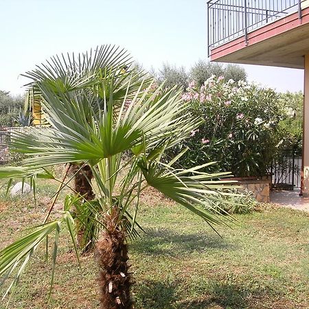 B&B Agli Ulivi Манерба-дель-Гарда Экстерьер фото
