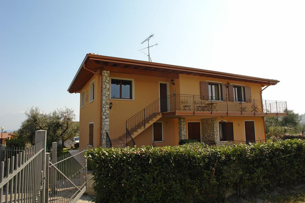 B&B Agli Ulivi Манерба-дель-Гарда Экстерьер фото